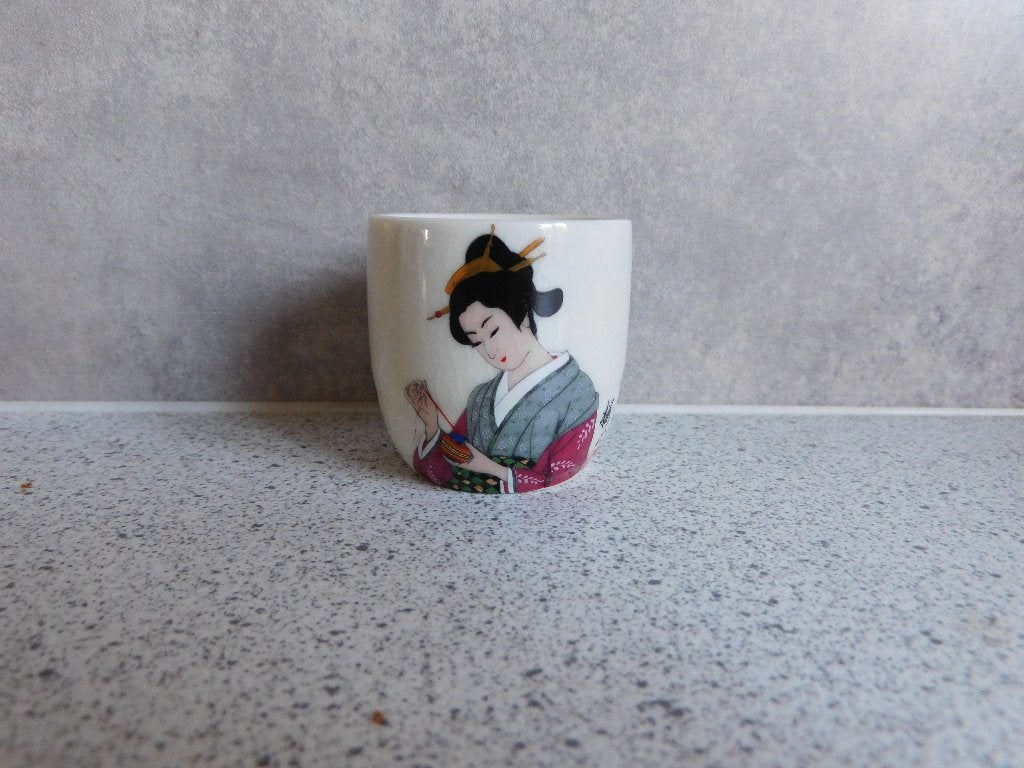 Sake Kopje Geisha in Kimono - 60 ml, Ophalen of Verzenden
