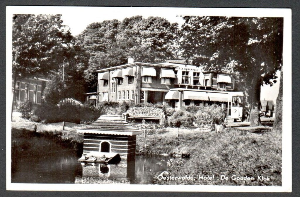 Oude Ansicht - Oosterwolde Hotel De Gouden Klok - 1968 - Frl, Ophalen of Verzenden, 1960 tot 1980, Gelopen, Friesland