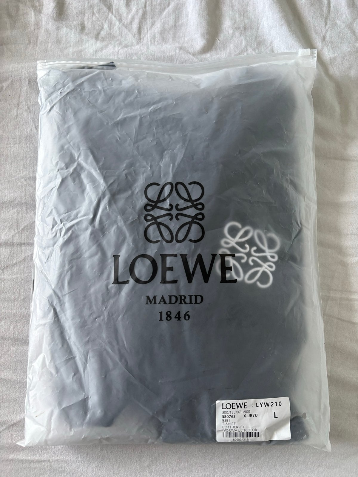 Loewe T-shirt met Anagram logo - Zwart, Kleding | Heren, Ophalen of Verzenden, Nieuw, Maat 52/54 (L), Zwart