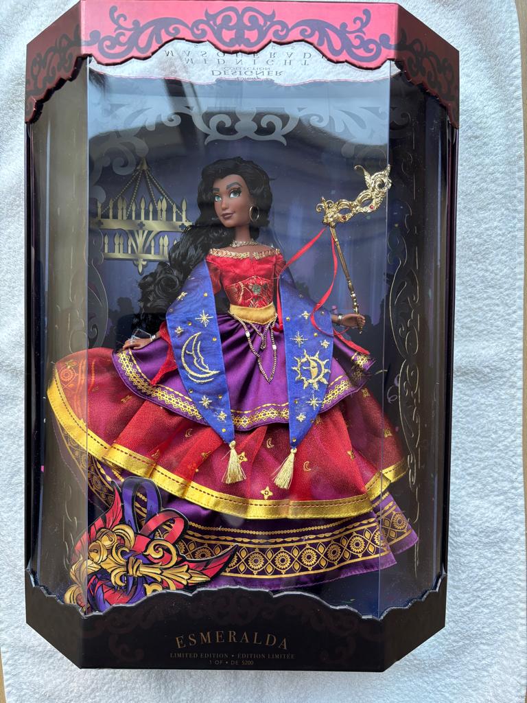 Limited doll Disney Designer Masquerade Esmeralda, Ophalen of Verzenden, Zo goed als nieuw, Pop
