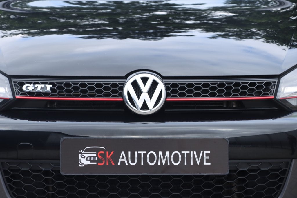 Erg leuke Volkswagen Golf 2.0 GTI DSG! 5Deurs! Veel extra's!, Auto's, Euro 5, Zwart, 4 cilinders, Leder en Stof