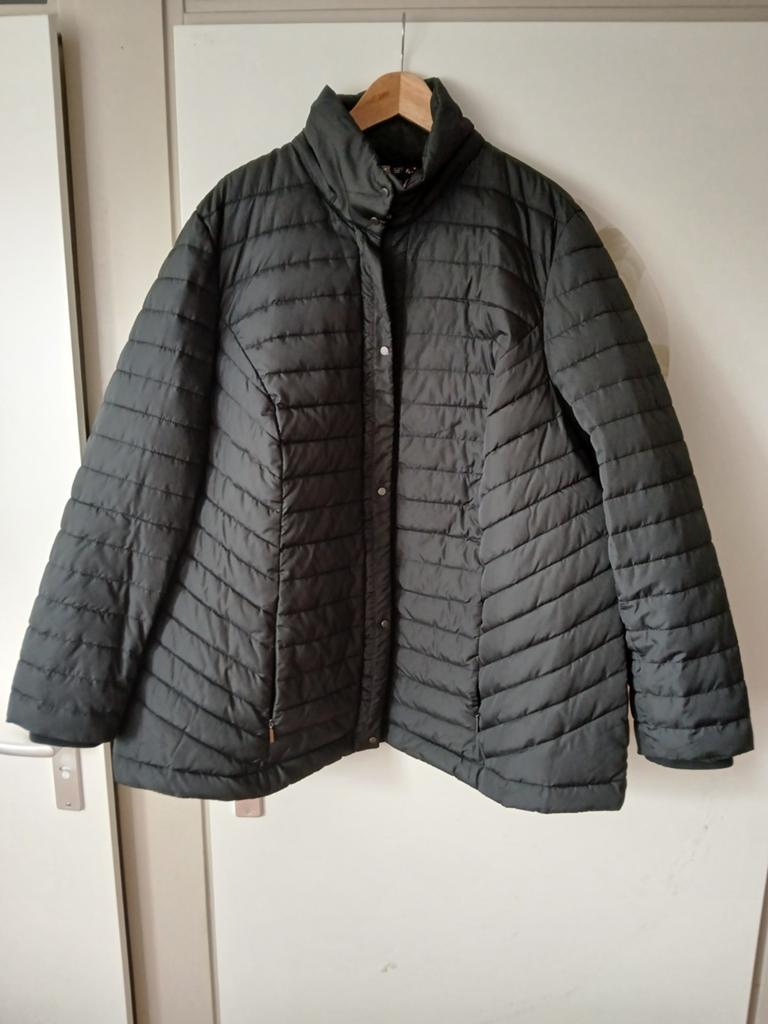 Zwarte tussenjas Ulla Popken maat 54/56, Zwart, Maat 46/48 (XL) of groter, Ulla Popken, Ophalen of Verzenden