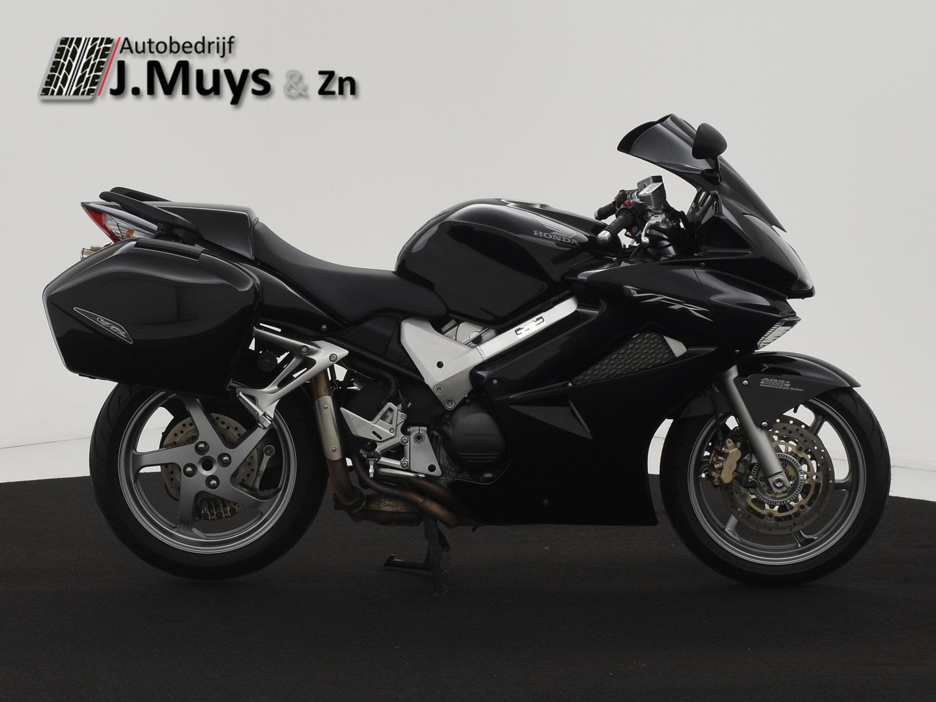 Honda VFR 800FI ABS VFR 800 ABS|KOFFERSET|ORGNL|ZEER GOEDE S, Motoren, Motoren | Honda, Rivium Boulevard 222-11
2909 LK  Capelle aan den Ijssel, NL