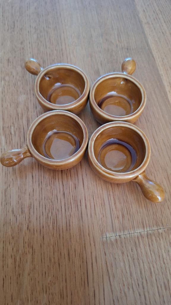 Set van 4 kleine aardewerken schaaltjes, Ophalen of Verzenden