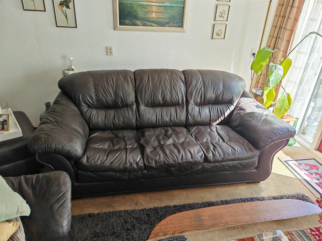 Comfortabele bruine leren driezitsbank, Ophalen, Gebruikt, Klassiek, Comfortabel, Driepersoons