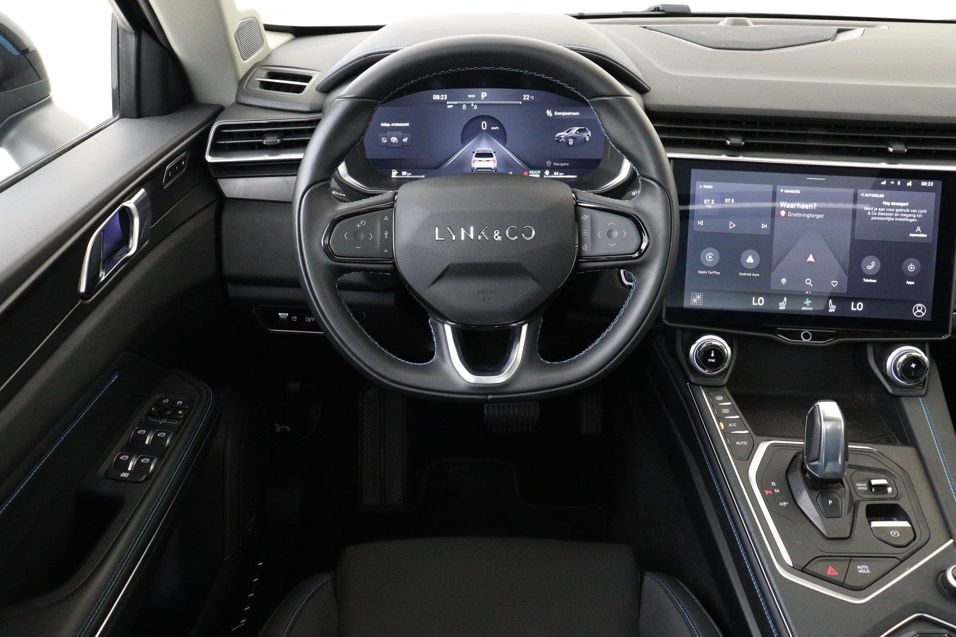 Lynk & Co 01 1.5 PHEV -PANO.DAK|ELEK.STOEL|HARMANINFINITY|36, Stof, Euro 6, Zwart, Plug-in hybride