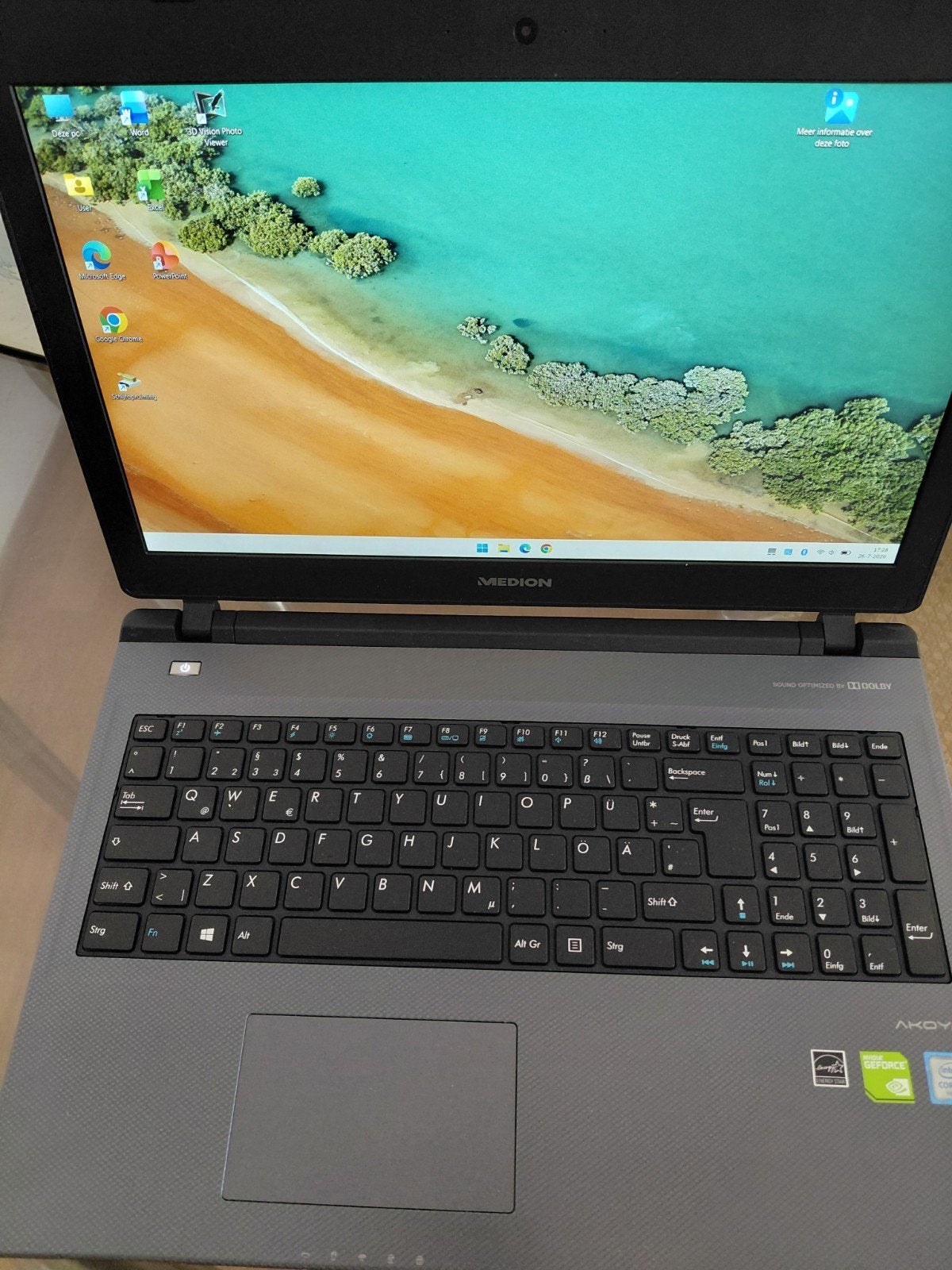 te koop medion akoya p6670 small gaming,  core i5,  ssd, Computers en Software, 2 tot 3 Ghz, 15 inch, Ophalen of Verzenden, Zo goed als nieuw