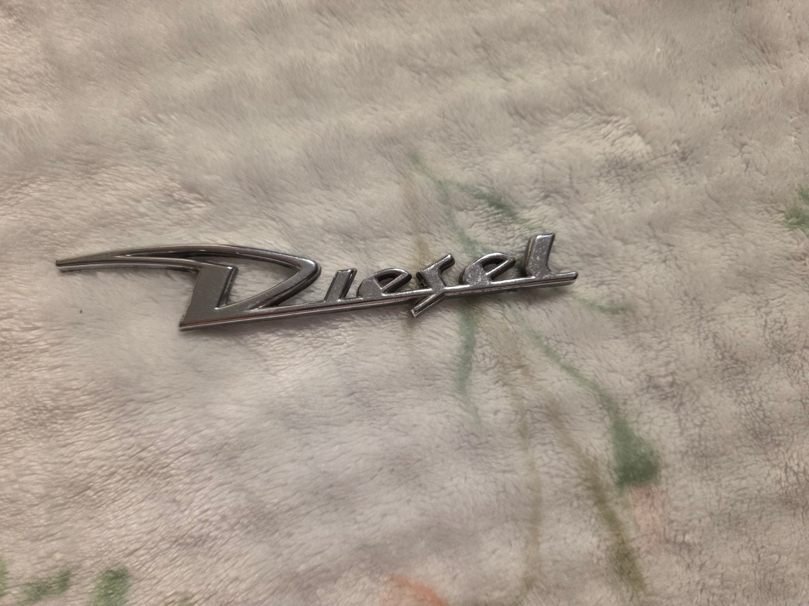 Peugeot, opel en volvo embleem, Ophalen of Verzenden, Gebruikt, Volvo