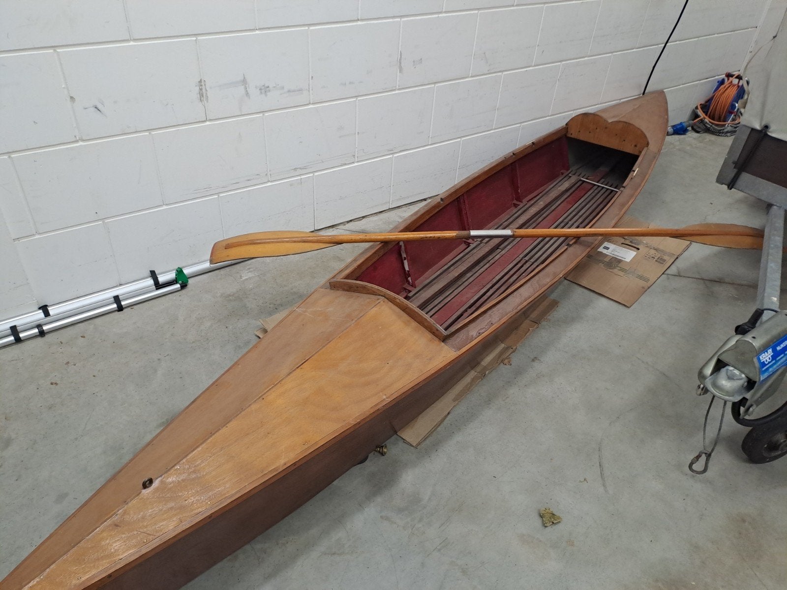 Houten Kano handgemaakt (Opbrengst gaat naar KWF), Watersport en Boten, Kano's, Ophalen, Met peddels, Twee personen, Zo goed als nieuw