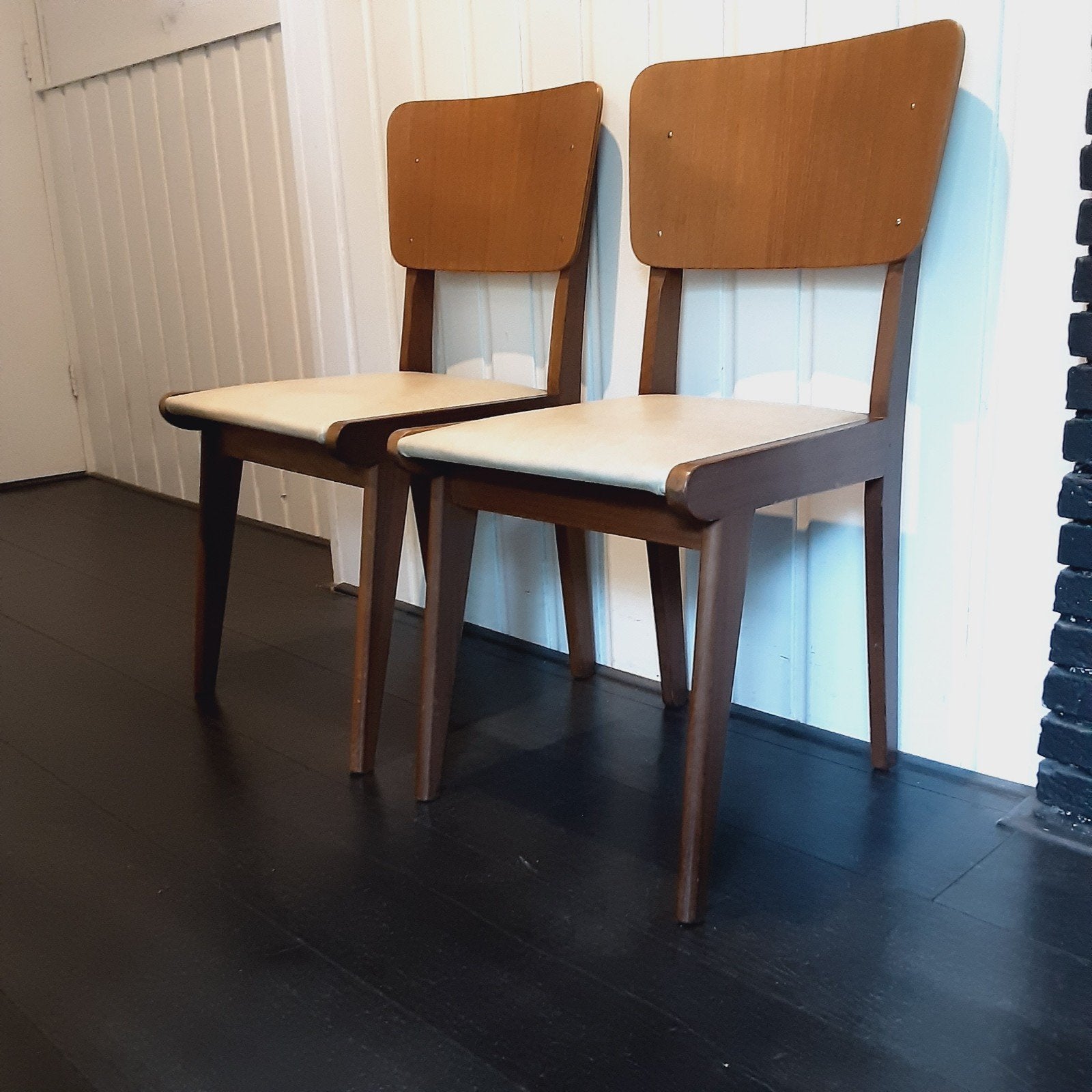Deense strak vormgegeven vintage '60 stoel stoelen teakhout, Ophalen, Gebruikt, Twee, Bruin