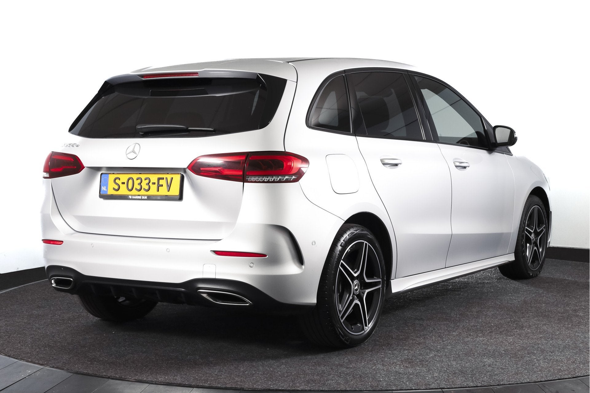 Mercedes-Benz B-Klasse 250 e AMG Line Hybride - Automaat | D, Auto's, Gebruikt, Euro 6, 4 cilinders, 15 kWh