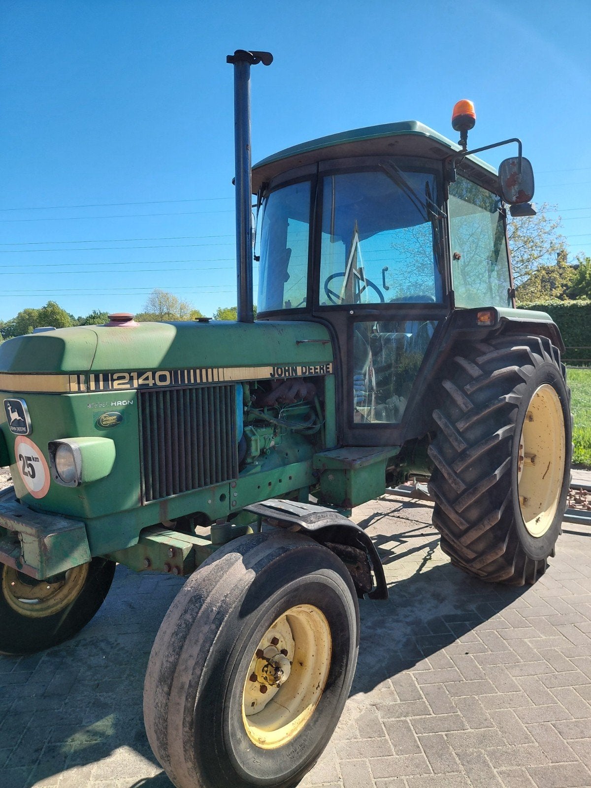 John Deere 2140 te koop met toebehoren, Ophalen, Gebruikt