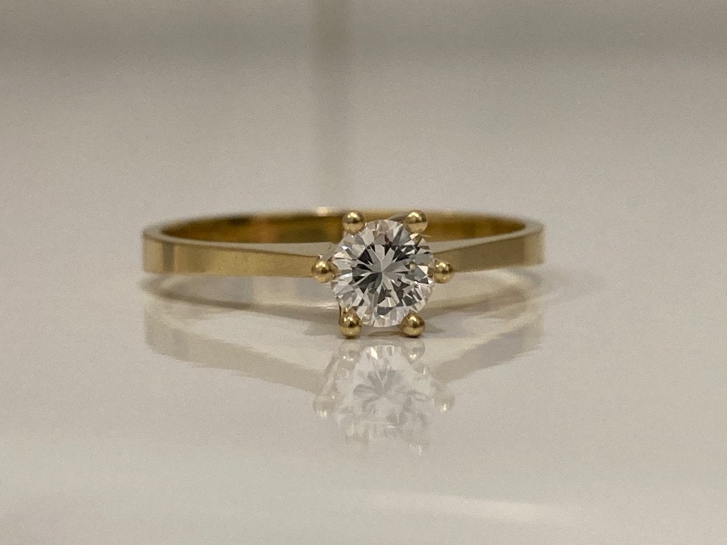 Verlovingsring 750 Solitaire 0.35 Ct Briljant, Ophalen, 18 tot 19, Zo goed als nieuw, Met edelsteen