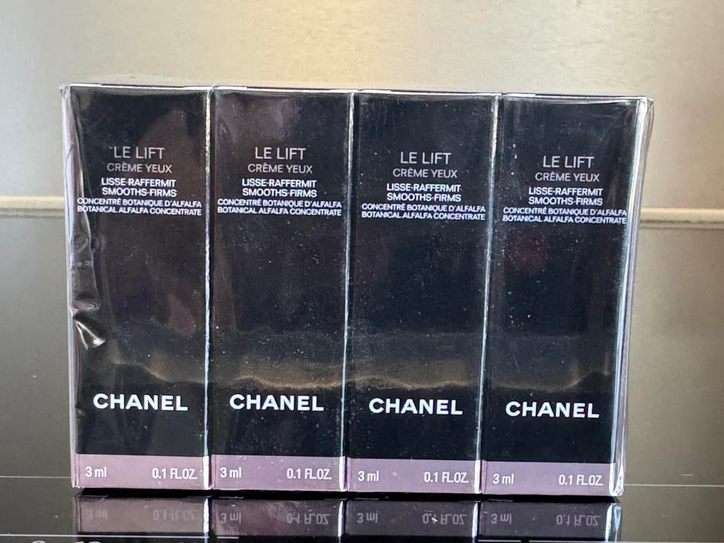 Chanel le lift créme yeux smooths-firms 6x3ml, Sieraden, Tassen en Uiterlijk, Uiterlijk | Gezichtsverzorging, Ophalen of Verzenden