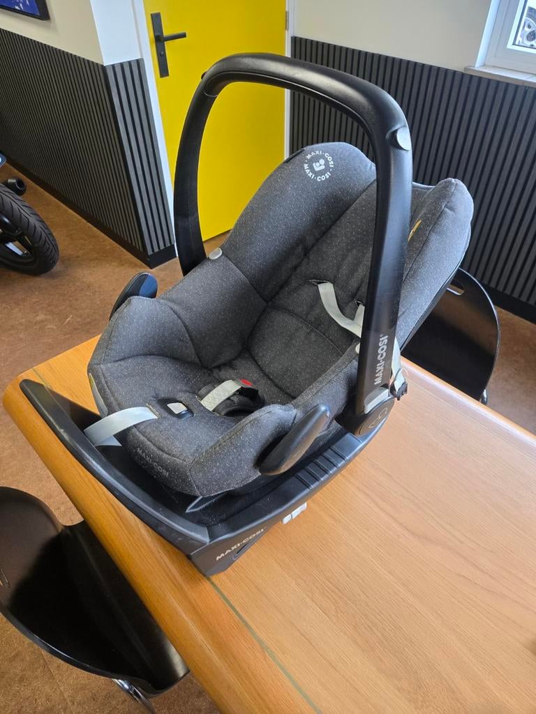 Maxi-Cosi autostoeltje met basis, Ophalen, Gebruikt, Isofix, 0 t/m 13 kg