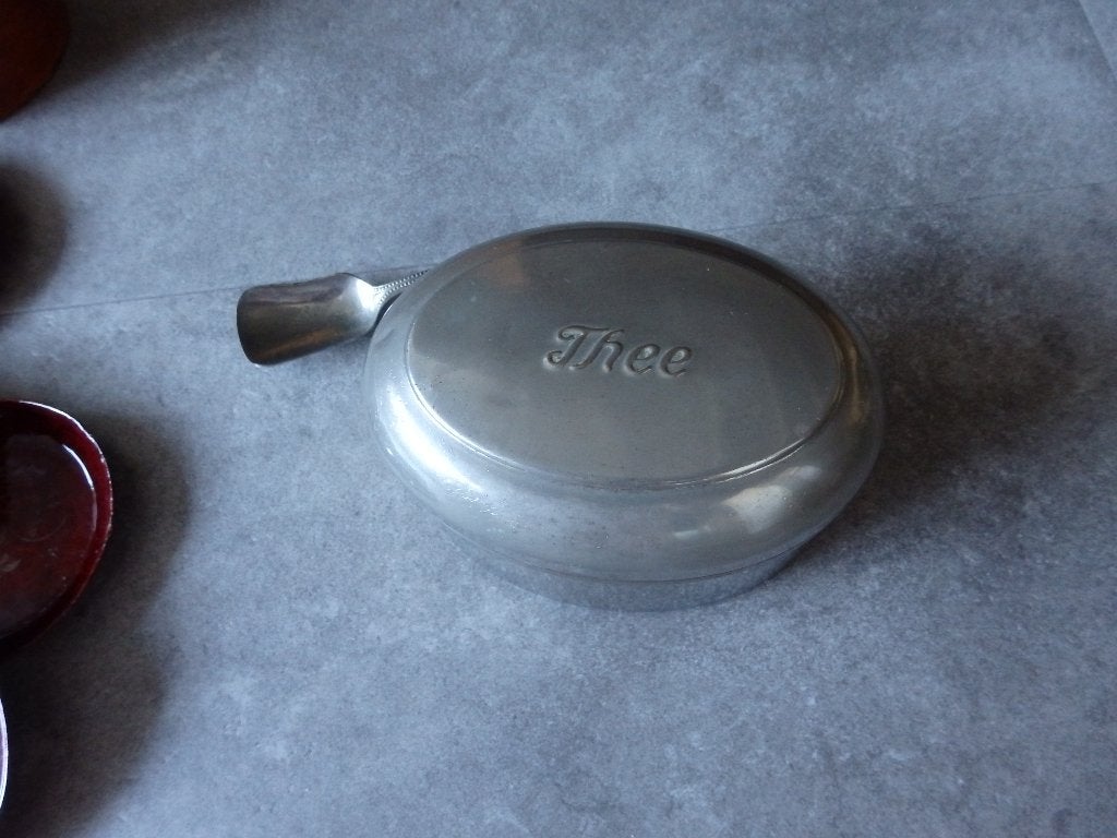 Vintage ovale Tinnen Theebus thee blik, Ophalen of Verzenden