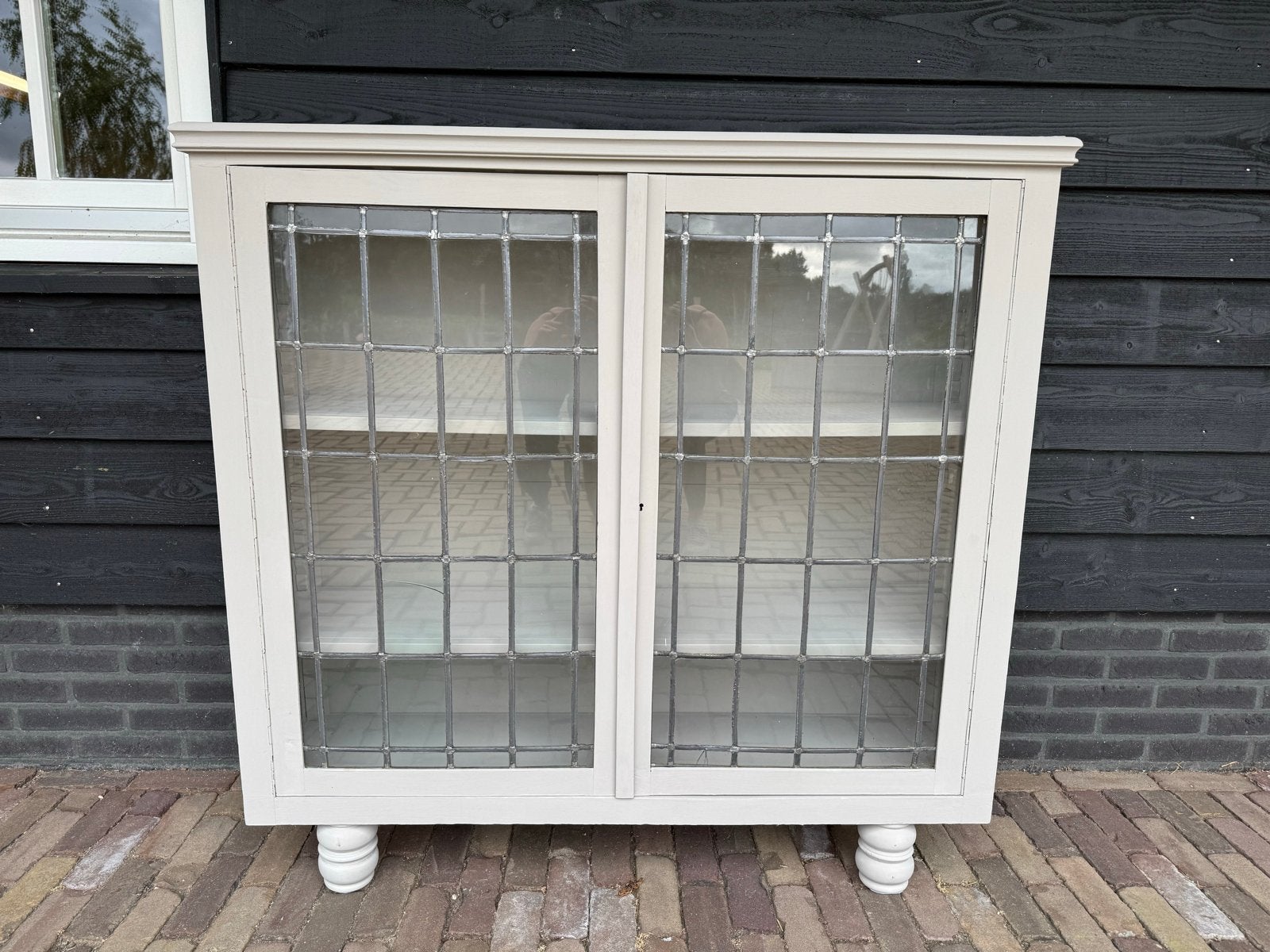 Oud kastje met glas in lood deuren, Huis en Inrichting, Kasten | Vitrinekasten, Ophalen, Gebruikt, 100 tot 150 cm, Minder dan 100 cm