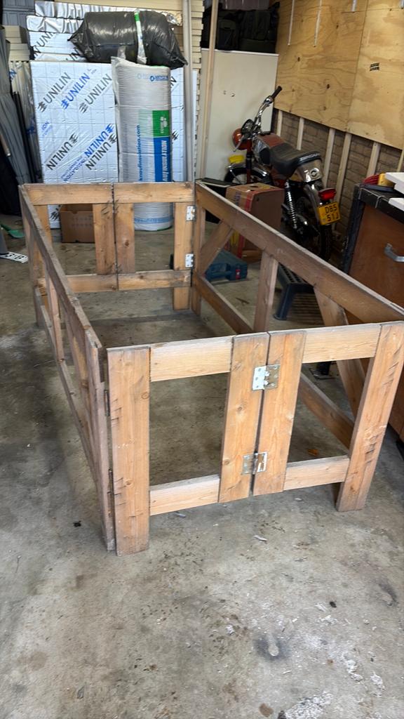 Opklapbare werktafel/werkbank, Dieren en Toebehoren, Knaagdieren en Konijnen | Hokken en Kooien, Kooi, 110 cm of meer, Zo goed als nieuw