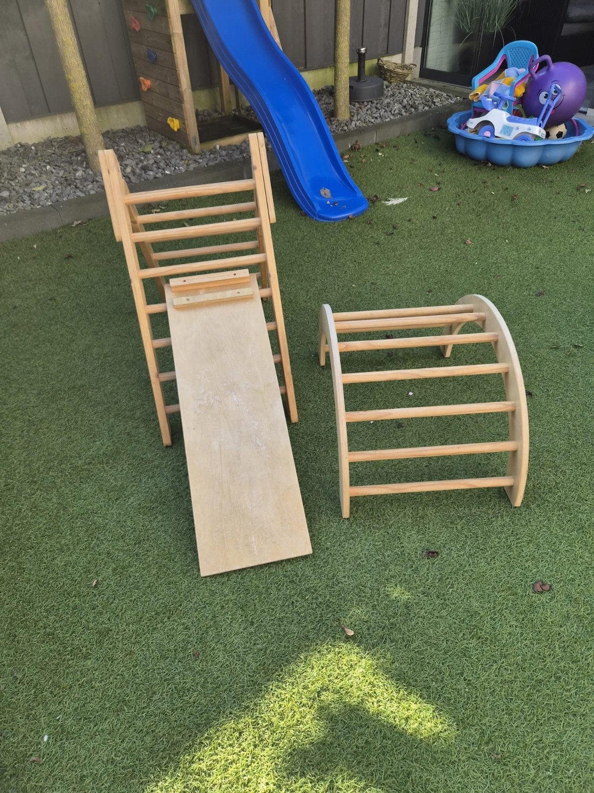 Houten klimrek, glijbaan en wip voor kinderen, Ophalen, Zo goed als nieuw, Glijbaan