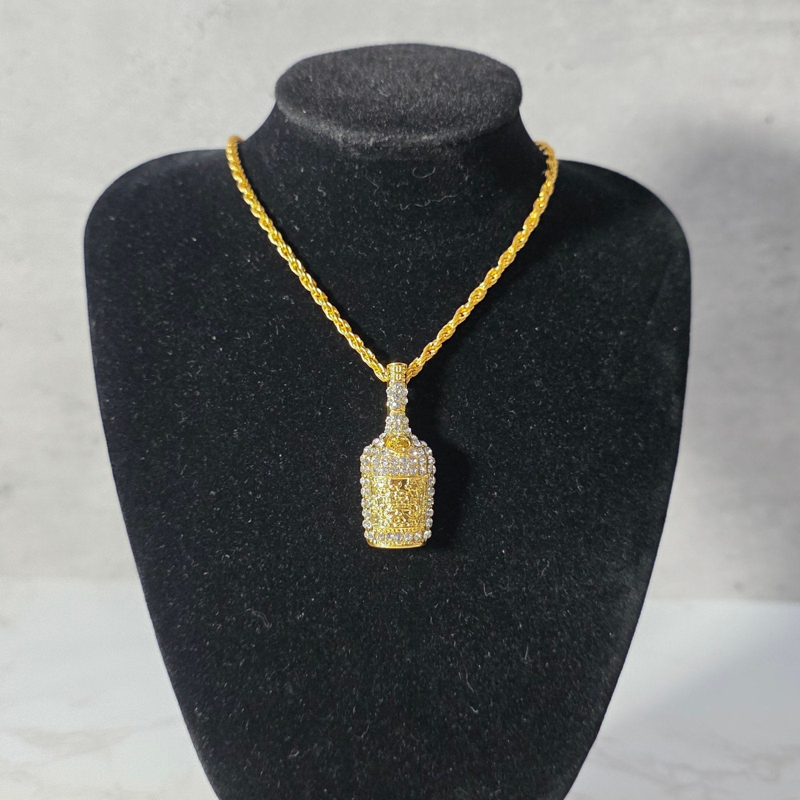 Bottle Pendant Iced-Out Chain, Ophalen of Verzenden, Nieuw, Goud, Met hanger