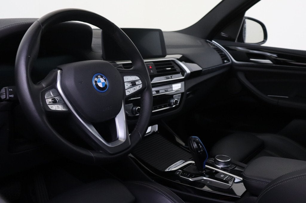 BMW iX3 High Executive / Comfort Access / Head-Up / Harman K, Auto's, BMW, Achterwielaandrijving, Zwart, 436 min, IX3