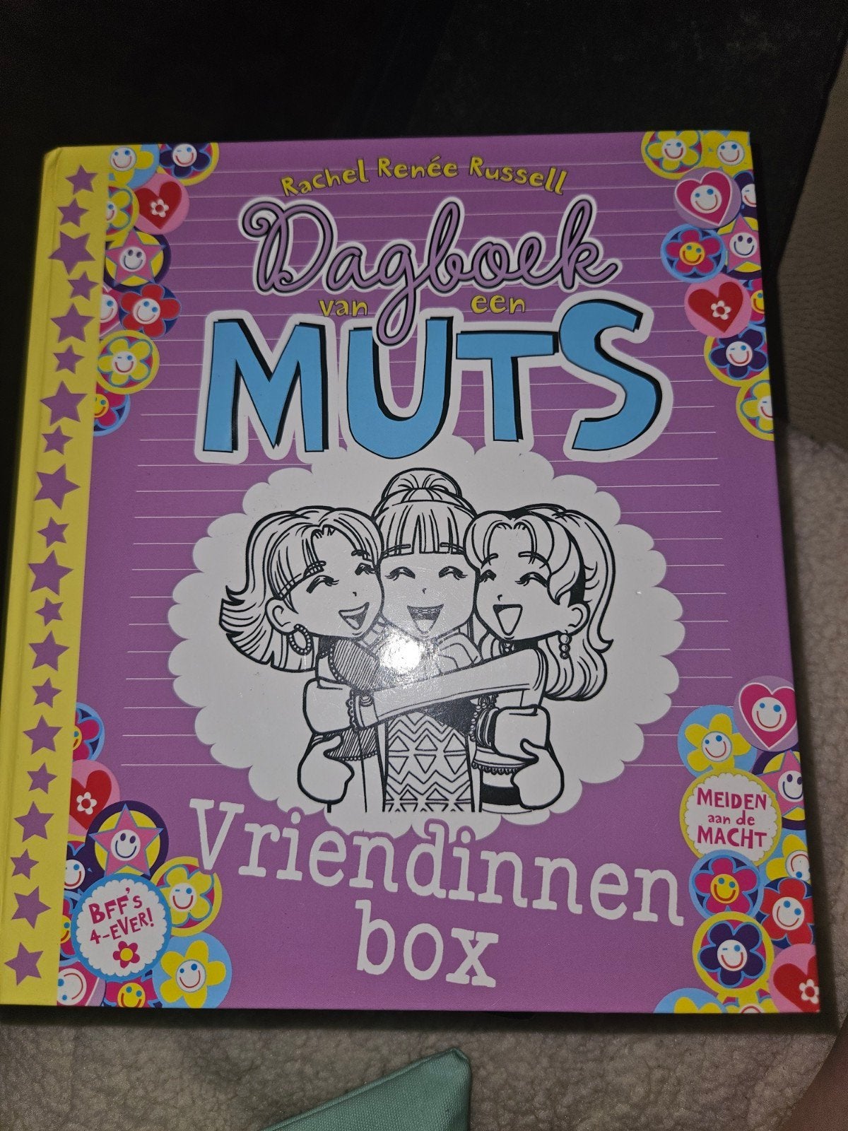 Dagboek van een Muts Vriendinnenbox, Boeken, Ophalen of Verzenden, Zo goed als nieuw, Rachel Renée Russell, Fictie