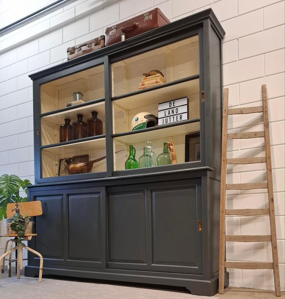 XL Vintage/industriële diep groene schoolkast, buffetkast, Huis en Inrichting, Kasten | Buffetkasten, Zo goed als nieuw, 200 cm of meer