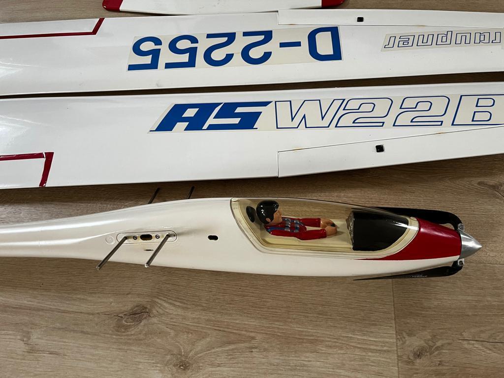 Graupner ASW22B e-zwever compl m motor reg servos, Hobby en Vrije tijd, Modelbouw | Radiografisch | Vliegtuigen, Zo goed als nieuw