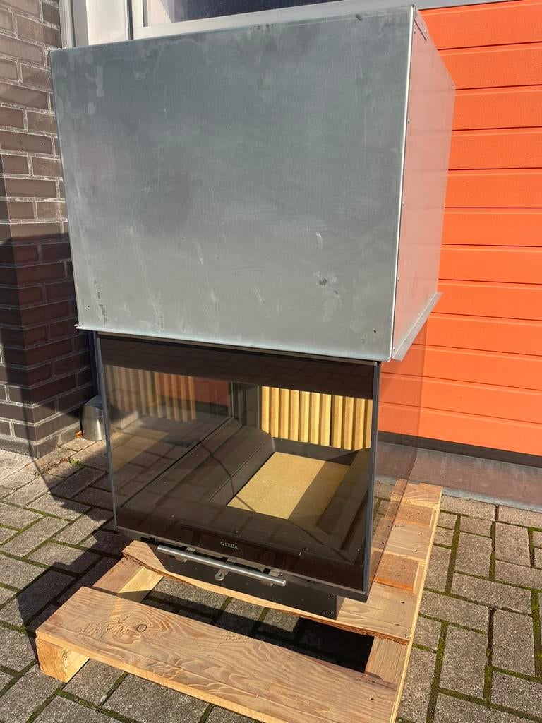 inbouwhaardLEDA sera 55 us 3 zijdig glas liftdeurhaard !!!, Huis en Inrichting, Kachels, Ophalen of Verzenden, Inbouw, Hout, Nieuw