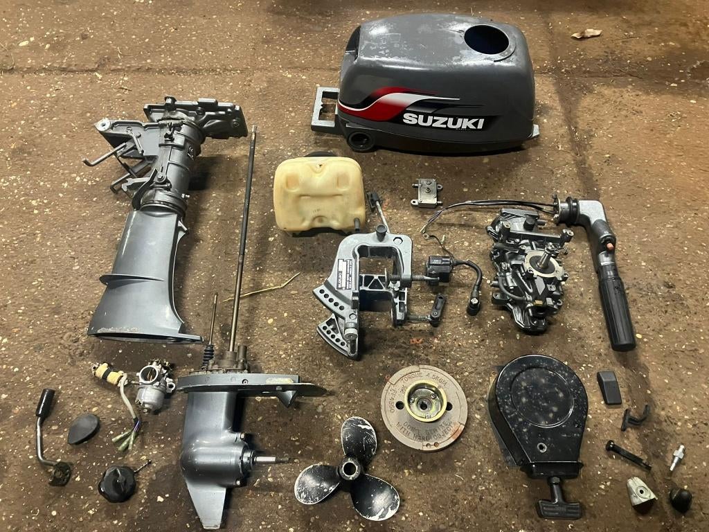 Suzuki Johnson 4 en 5 pk 2 takt buitenboordmotor onderdelen, Ophalen of Verzenden, Gebruikt, Motor en Techniek