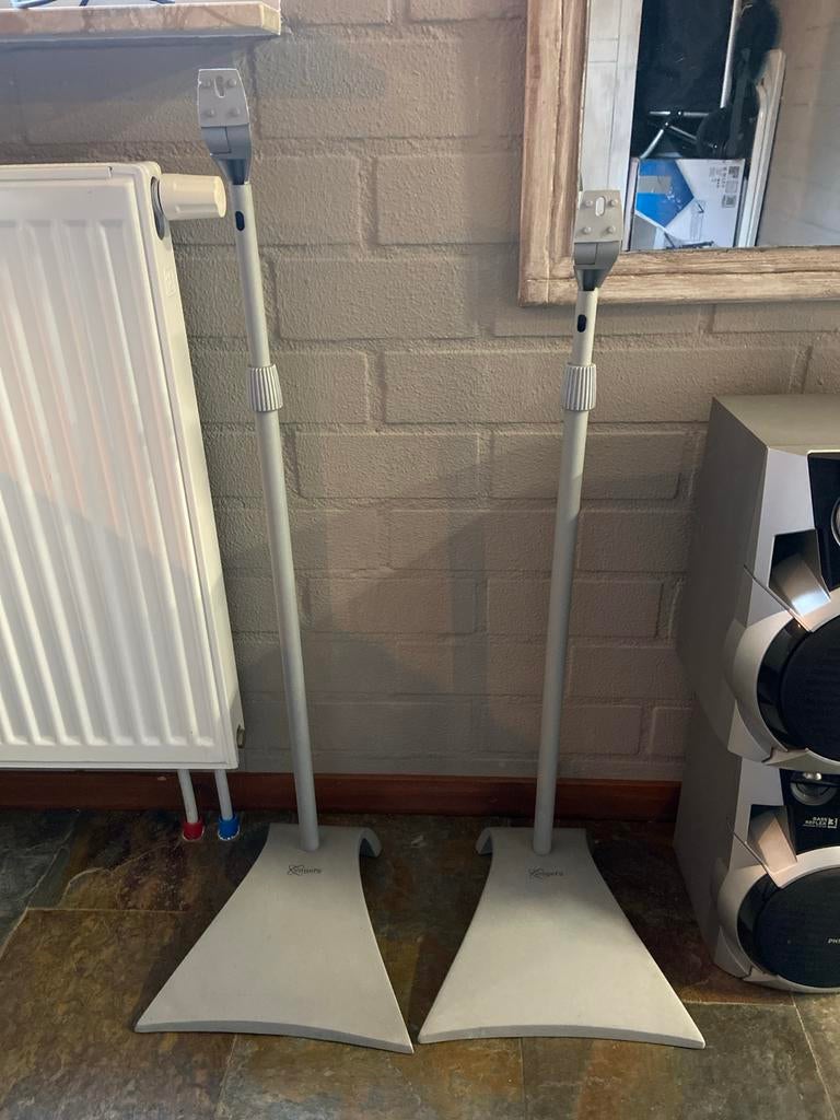 Verstelbare Vogel's speaker stands