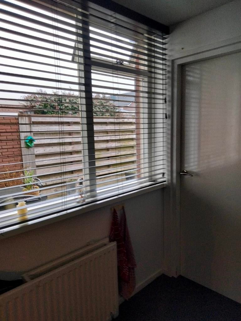 Te koop. Zwarte houten jaloezieën, Ophalen, Zwart, Zwart, Zo goed als nieuw