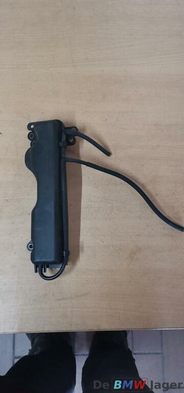 Vacuum reservoir BMW F07 F10 F13 F01 F04 E70 E71 11657605374, Gebruikt, Ophalen of Verzenden, BMW, BMW