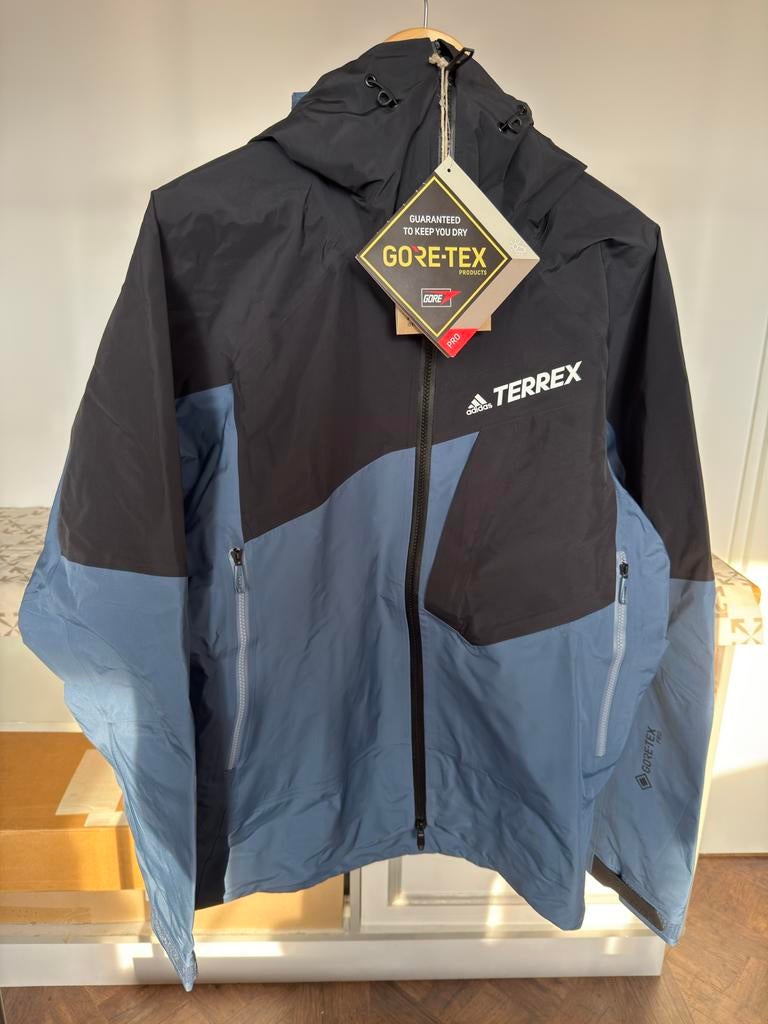Adidas TERREX Gore Tex Pro Ski Jas - Maat M nieuw, Kleding | Heren, Wintersportkleding, Nieuw, Jack, Maat 48/50 (M), Verzenden