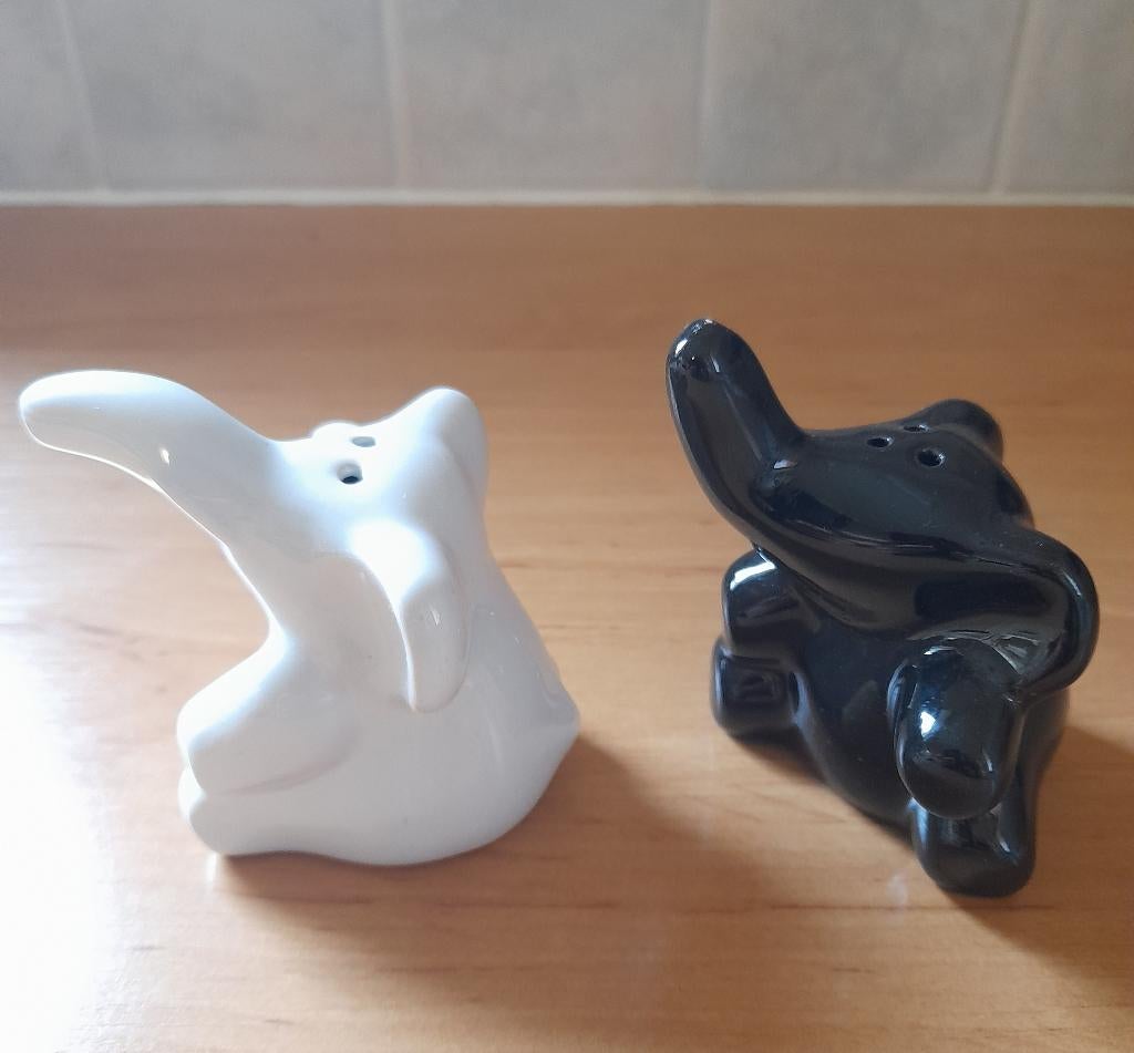 Peper en zout stel olifantjes, Ophalen, Zo goed als nieuw