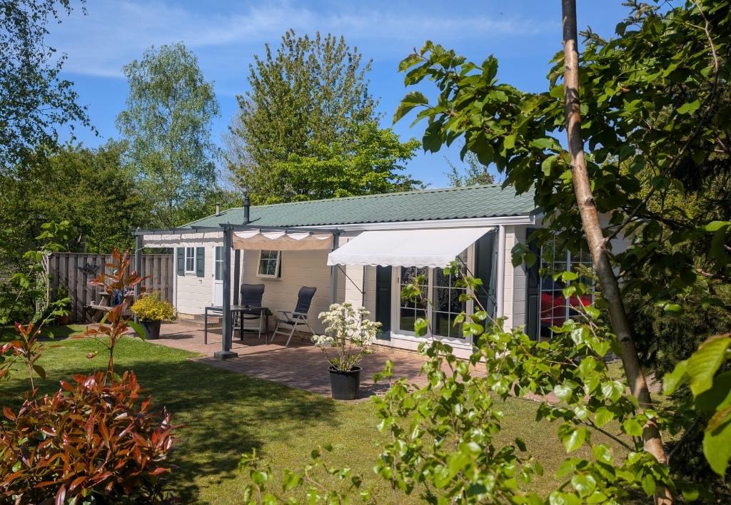 SUPERDELUXE CHALET Witterzomer