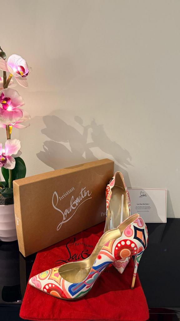 Louboutin hot chick tivoli, Kleding | Dames, Schoenen, Pumps, Overige kleuren, Nieuw, Ophalen of Verzenden