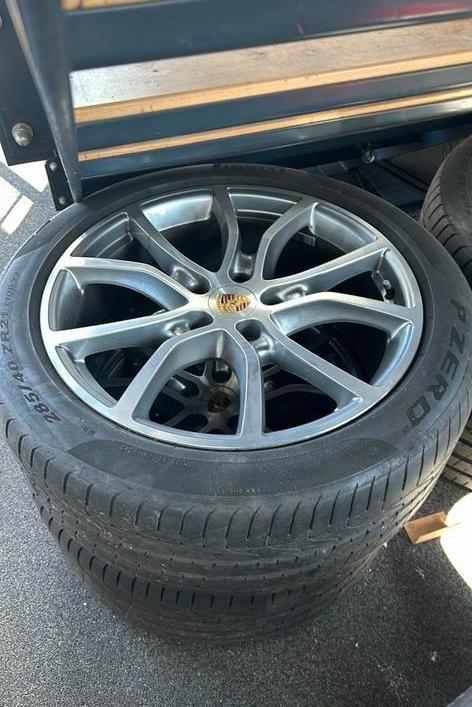 Porsche Cayenne Velgen 21 inch - Exclusief design + Banden, Auto-onderdelen, Banden en Velgen, Ophalen, 285 mm, 21 inch, Band(en)