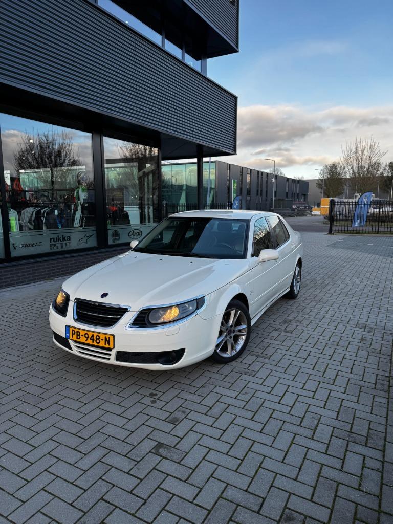 Saab 9-5 | 2.0 Sportsedan | Automaat, Automaat, Achterwielaandrijving, 1800 kg, Zwart