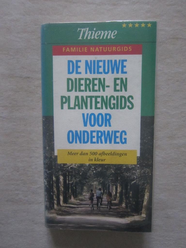 Thieme natuurgids De nieuwe dieren en planten voor onderweg, Overige soorten, Vaste plant, Ophalen of Verzenden, Halfschaduw