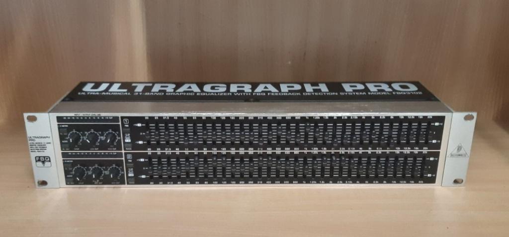 Behringer Ultragraph Pro FBQ3102 equalizer, Ophalen of Verzenden, Gebruikt, Equalizer