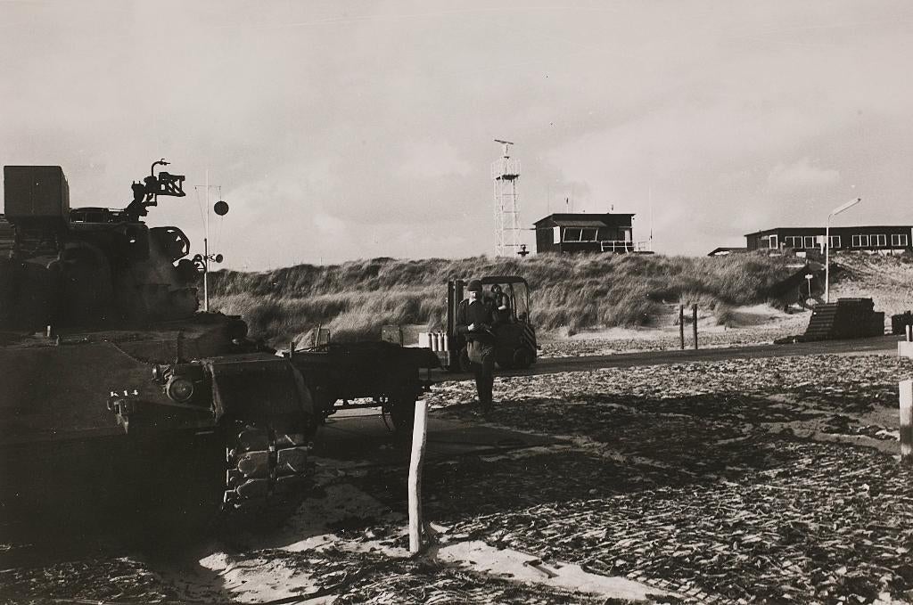 Vlieland Cornfield, Ophalen of Verzenden, 1960 tot 1980, Ongelopen, Waddeneilanden