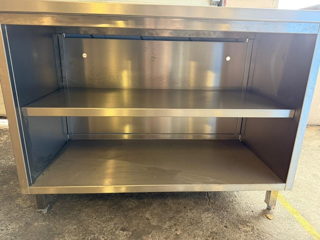 Gesloten RVS Werktafel, Zakelijke goederen, Horeca | Keukenapparatuur, Ophalen, Gebruikt, RVS Meubilair