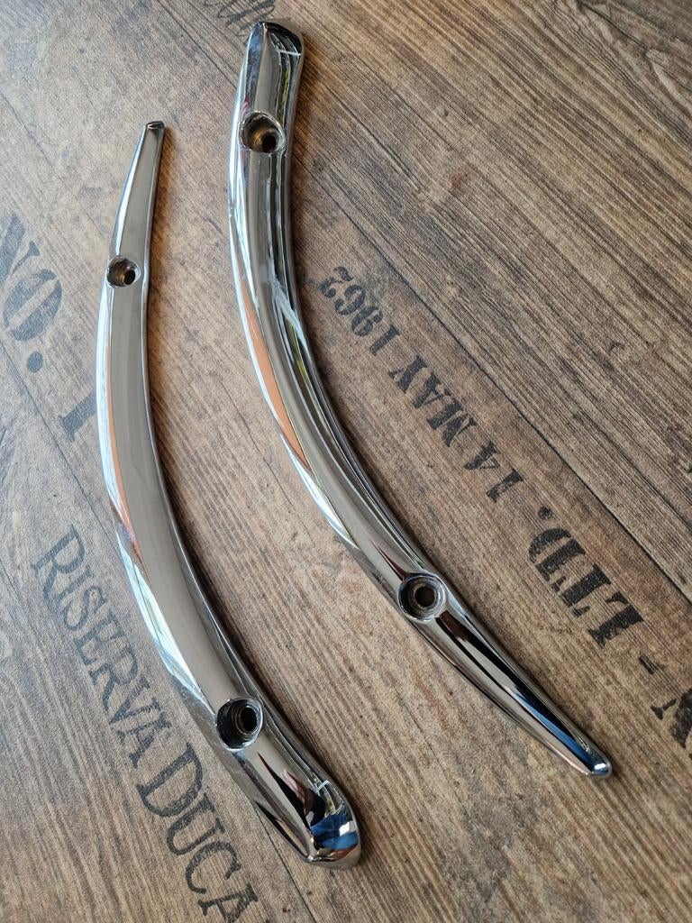 Yamaha XV1600 Wildstar struts chrome spatbord steun, Motoren, Onderdelen | Yamaha, Ophalen of Verzenden, Gebruikt