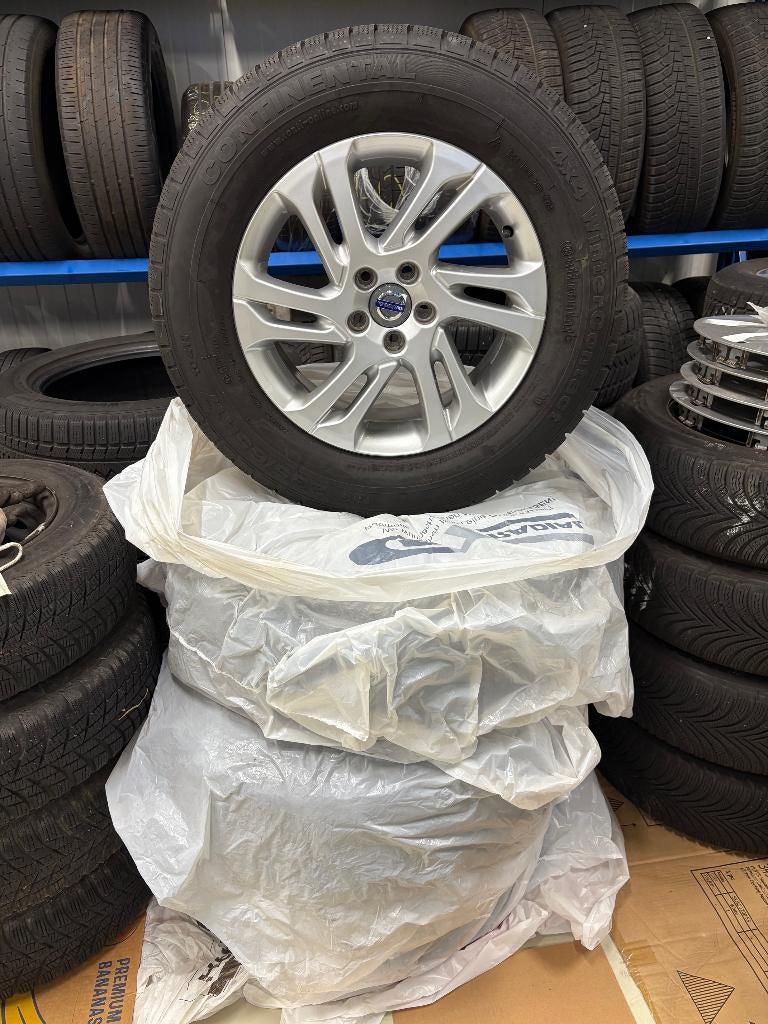 velgen Volvo XC60 235-65-17 velg met winterband aanbieding !, Auto-onderdelen, Banden en Velgen, Ophalen, Gebruikt, Banden en Velgen