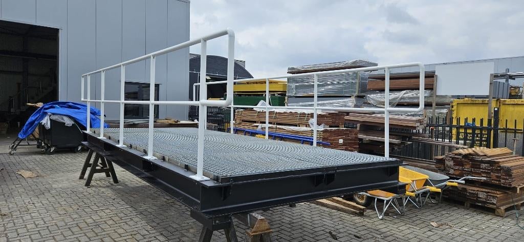Stalen brug 5,5m1 x 2,5m1, Zakelijke goederen, Agrarisch | Onderdelen | Banden, Velgen en Assen, Ophalen of Verzenden