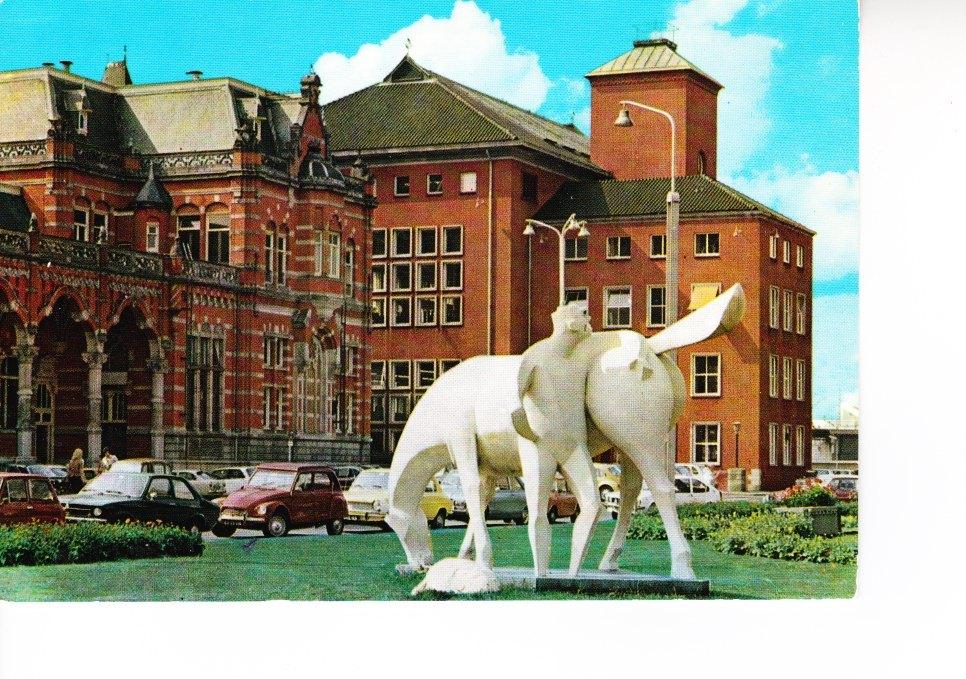 GRONINGEN,- Station met Peerd van ome Loeks. 10-02, Ophalen of Verzenden, 1960 tot 1980, Gelopen, Groningen