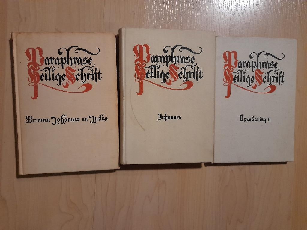 PARAPHRASE HEILIGE SCHRIFT BIJBELVERKLARING, Boeken, Godsdienst en Theologie, Ophalen of Verzenden, Gelezen