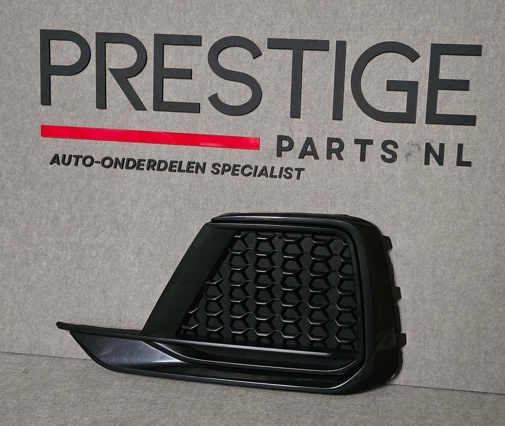 Bumper Rooster Audi A1 82A Sport LINKS 2018-2025 82A807681E, Gebruikt, -, Ophalen of Verzenden, -