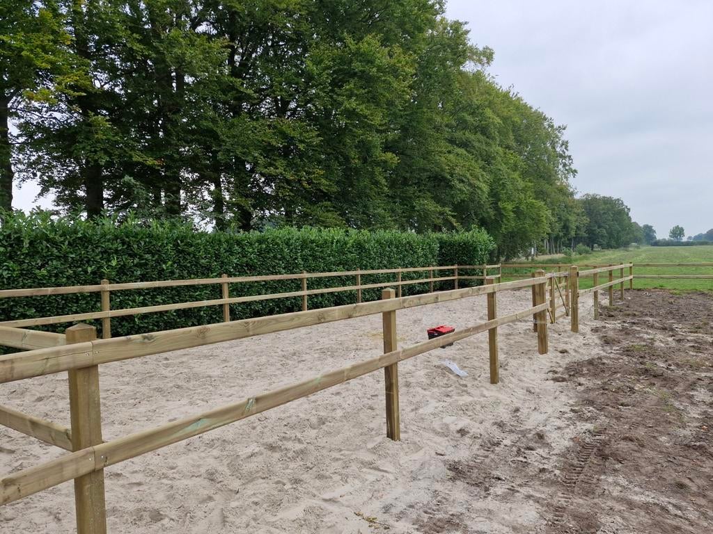 houten omheining paardenbak paddock machinaal houten hek, Dieren en Toebehoren, Weidegang, 4 paarden of pony's of meer